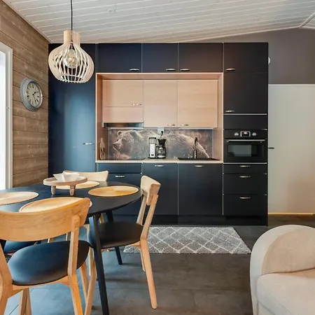 샬레 Karhukoto Center 3,5 Km Incl Wifi, Ac, Fireplace, Sauna 루카
