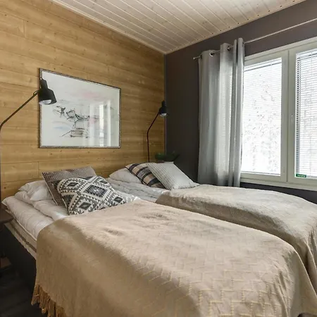 Karhukoto Center 3,5 Km Incl Wifi, Ac, Fireplace, Sauna * 루카