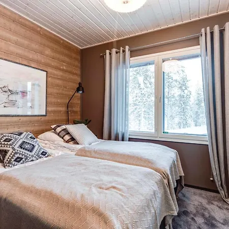 Karhukoto Center 3,5 Km Incl Wifi, Ac, Fireplace, Sauna 샬레 루카