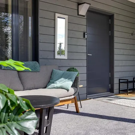 Karhukoto Center 3,5 Km Incl Wifi, Ac, Fireplace, Sauna 루카